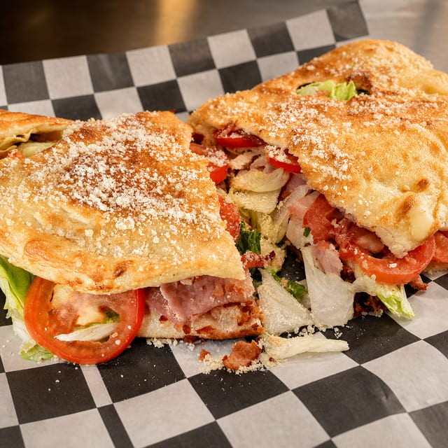 Club Calzone.